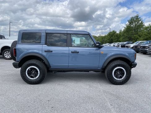 New 2025 Ford Bronco Badlands image 10