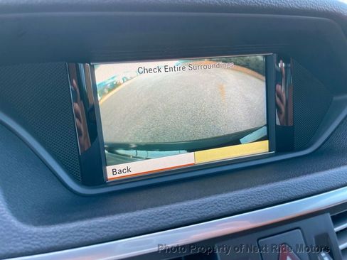 Used 2010 Mercedes-Benz E 350 4MATIC Sedan image 22