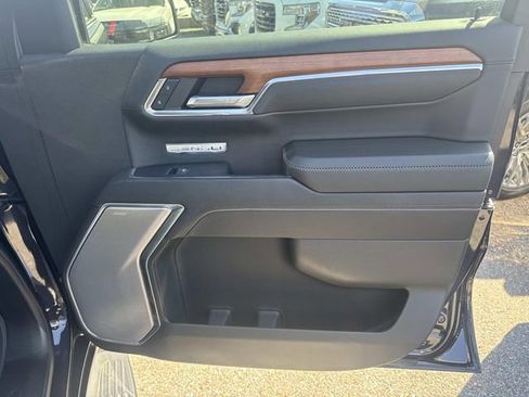 Used 2023 GMC Sierra 1500 Denali w/ Technology Package image 17