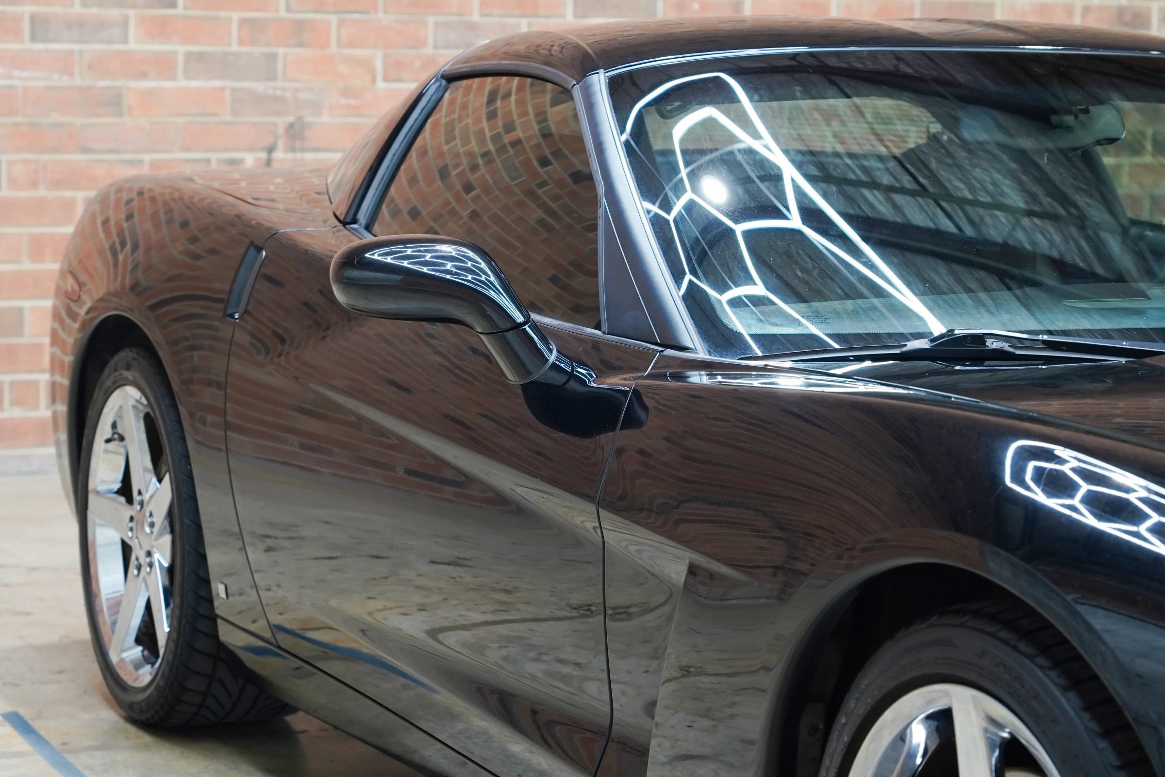 Used 2007 Chevrolet Corvette Coupe w/ Preferred Equipment Group RWD image 21