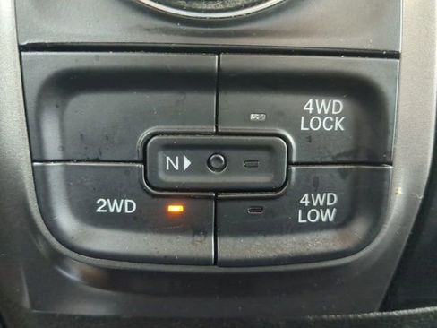 Used 2024 RAM 1500 Classic SLT image 25