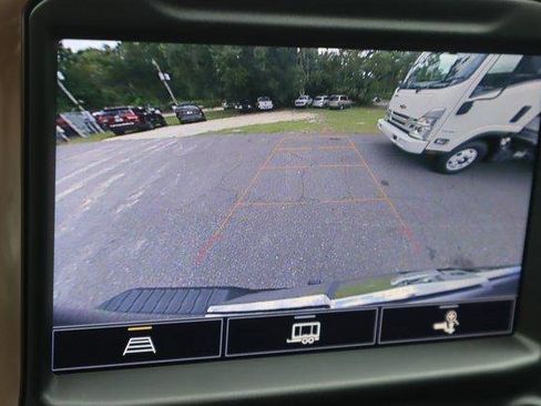 Certified 2021 Chevrolet Silverado 1500 High Country w/ Z71 Off-Road Package image 15