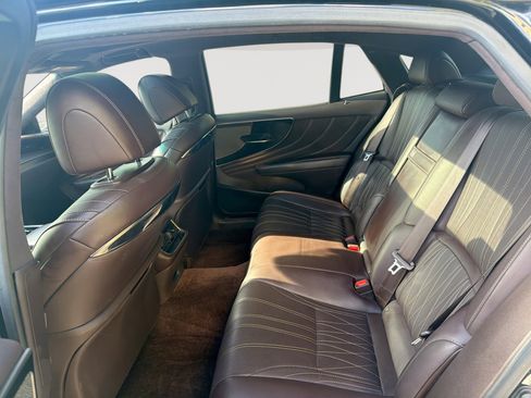 Used 2018 Lexus LS 500 w/ Interior Upgrade Package RWD image 27