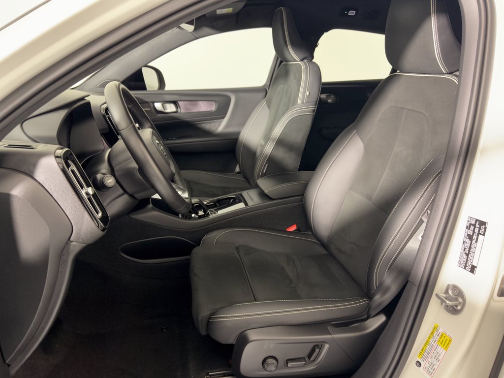 Used 2023 Volvo C40 P8 Recharge Ultimate AWD/4WD image 5