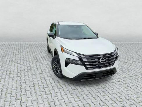 Certified 2026 Nissan Rogue S FWD image 2