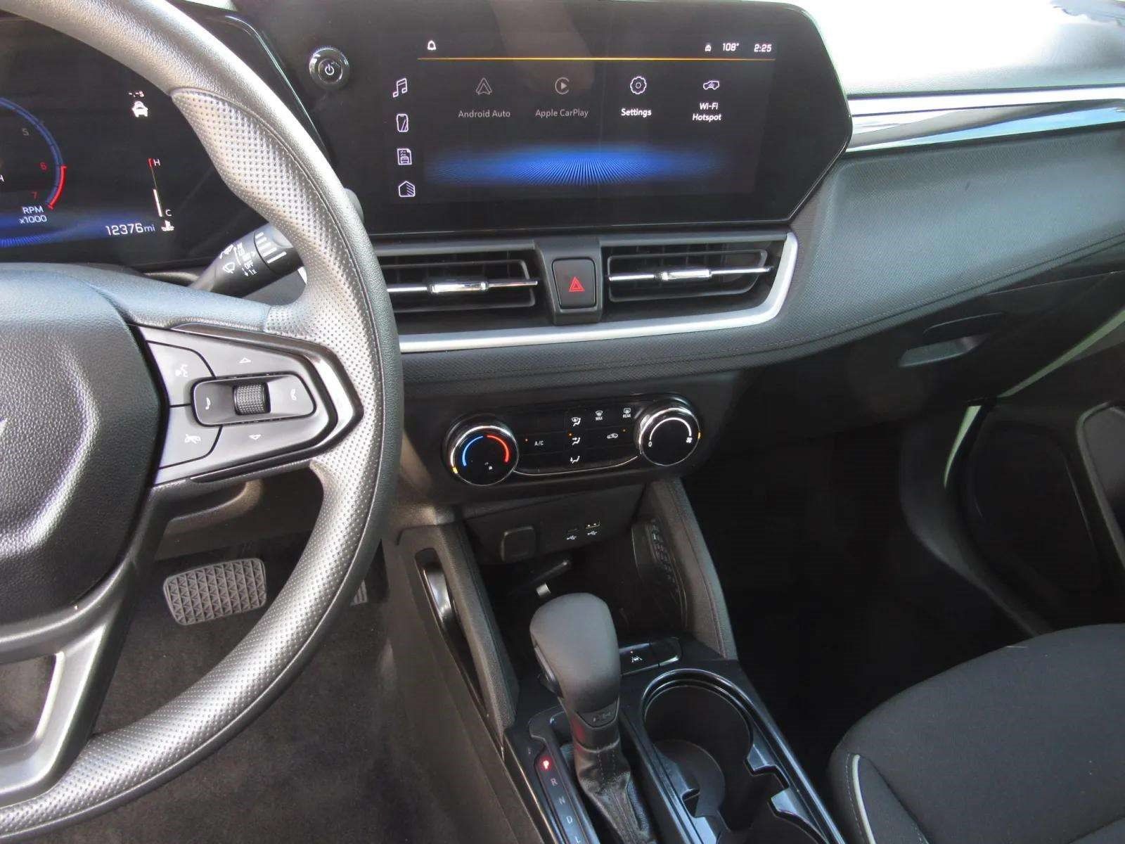 Used 2026 Chevrolet TrailBlazer LS w/ LS Confidence Package FWD image 14