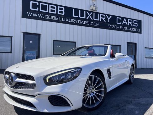 Used 2018 Mercedes-Benz SL 550 w/ Driver Assistance Package image 26