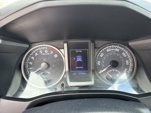 Used 2020 Toyota Tacoma TRD Off-Road image 15
