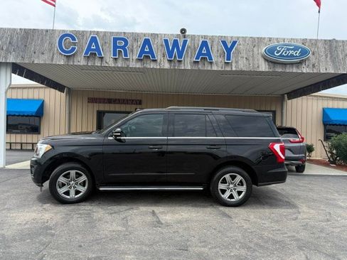 Used 2019 Ford Expedition XLT w/ Equipment Group 202A RWD image 1