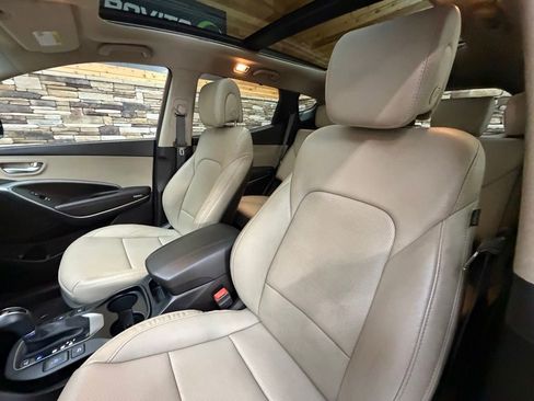 Used 2017 Hyundai Santa Fe Sport AWD/4WD image 12