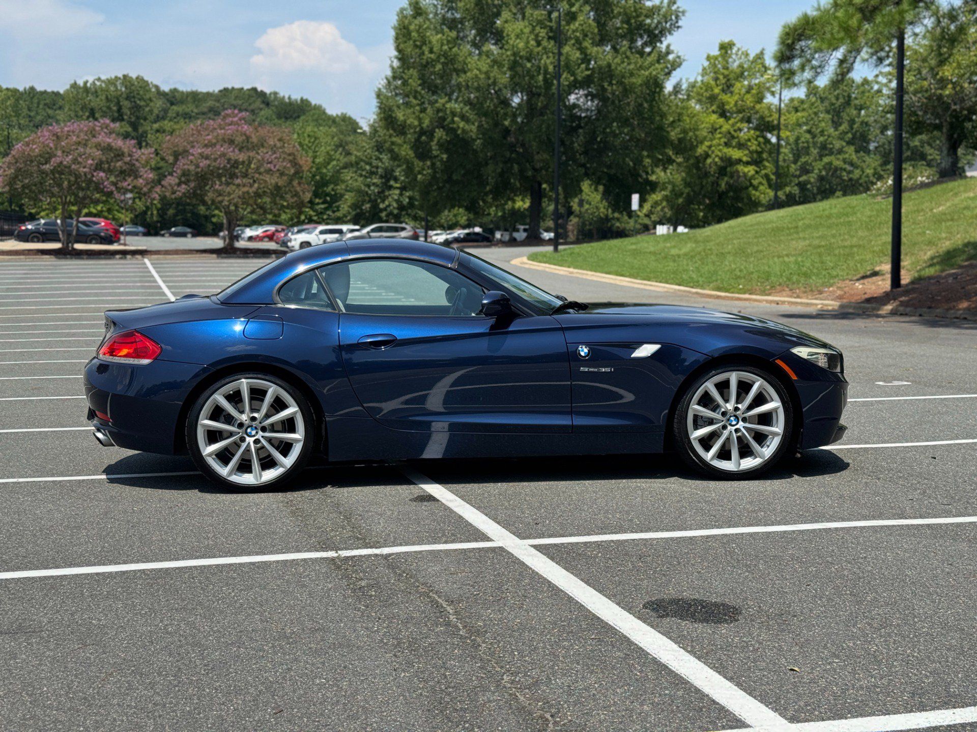 Used 2011 BMW Z4 sDrive35i RWD image 14