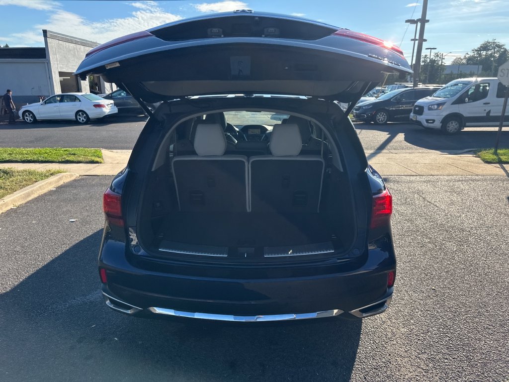 Used 2017 Acura MDX w/ Technology Package AWD/4WD image 18