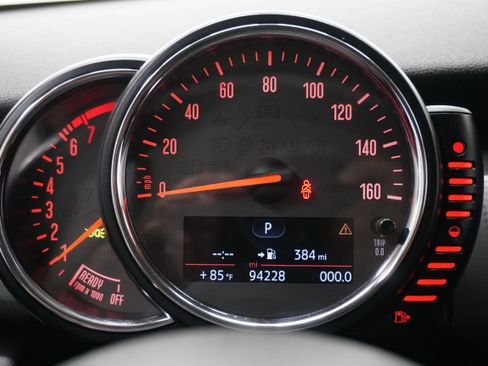 Used 2015 MINI Cooper 2-Door Hardtop image 15