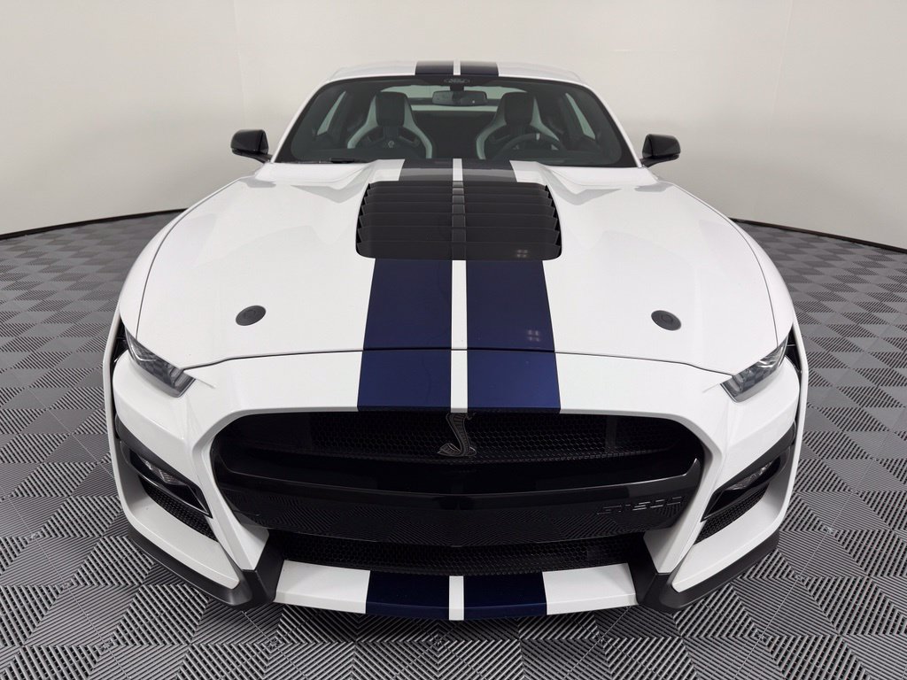 Used 2021 Ford Mustang Shelby GT500 w/ Carbon Fiber Track Pack RWD image 9