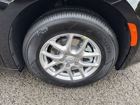 New 2026 Chrysler Voyager LX image 12