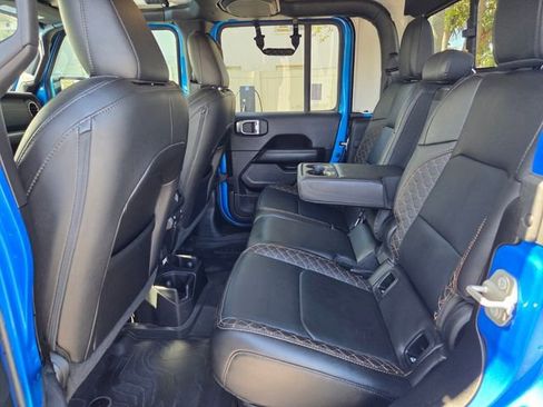 Certified 2023 Jeep Gladiator Overland image 14