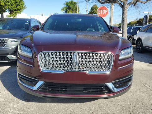 Used 2019 Lincoln Nautilus FWD image 2
