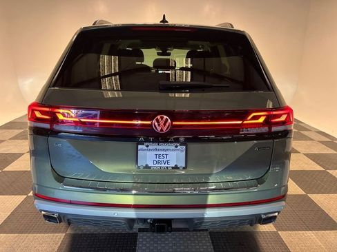 New 2026 Volkswagen Atlas Peak Edition AWD/4WD image 4