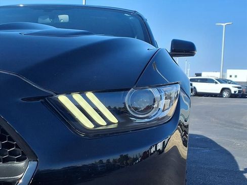 Used 2017 Ford Mustang GT Premium w/ Equipment Group 401A image 20