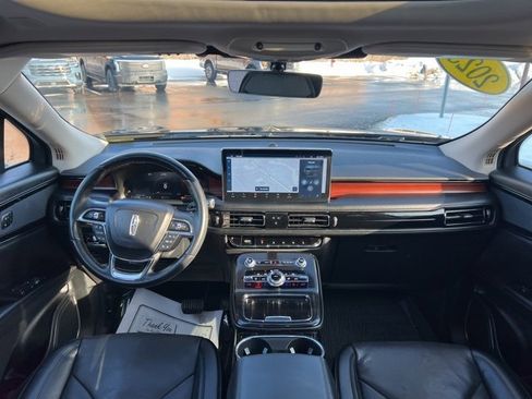 Used 2023 Lincoln Nautilus Reserve image 21
