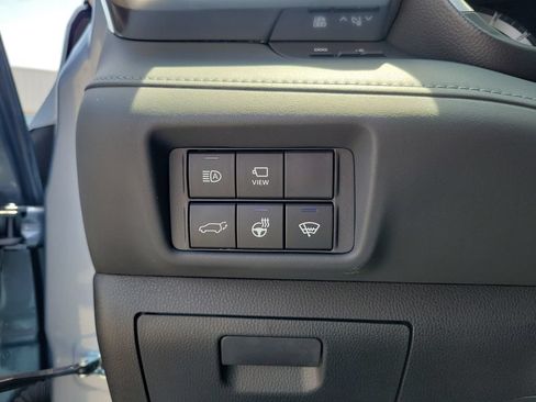 Used 2021 Toyota Highlander Limited AWD/4WD image 24