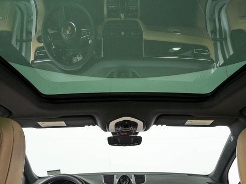 New 2026 Porsche Macan S AWD/4WD image 21