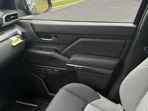 New 2025 Toyota Tacoma TRD Off-Road image 29