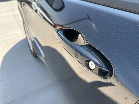 Used 2018 Jeep Compass Latitude w/ Popular Equipment Group image 3