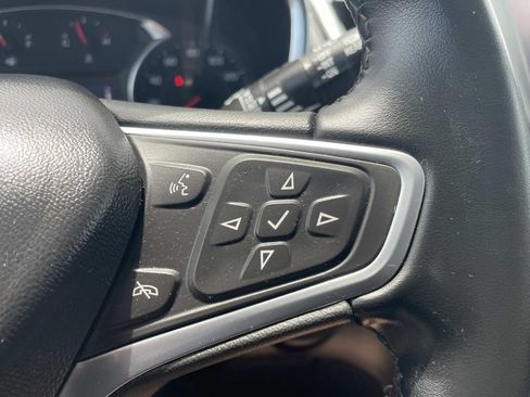 Used 2023 Chevrolet Equinox LT FWD image 23