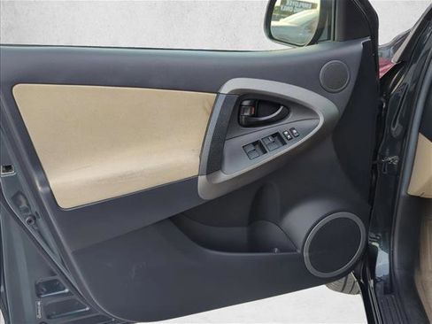 Used 2012 Toyota RAV4 FWD w/ Upgrade Value Pkg image 7