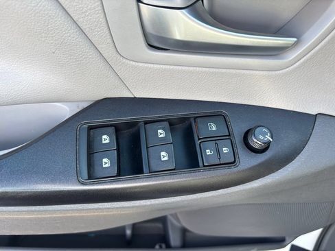 Used 2017 Toyota Sienna LE FWD image 20