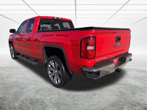 Used 2018 GMC Sierra 1500 SLE w/ SLE Value Package AWD/4WD image 3