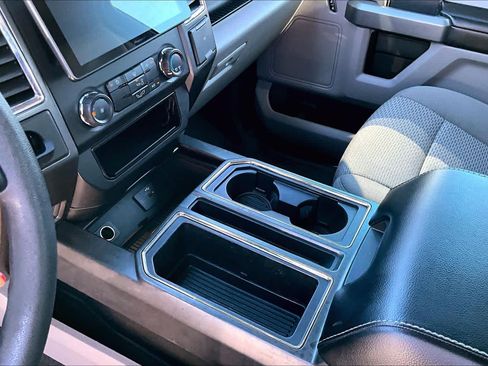 Used 2016 Ford F150 XLT RWD image 17