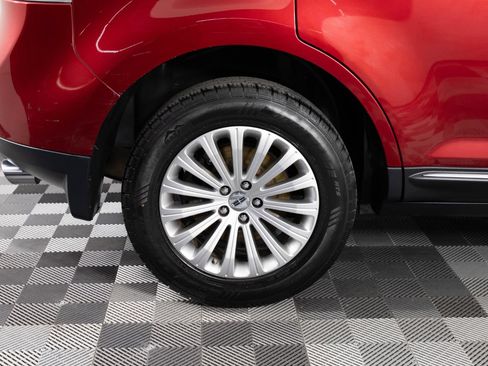 Used 2013 Lincoln MKX AWD image 38