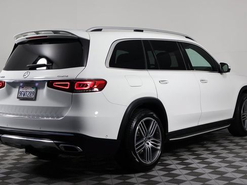 Used 2023 Mercedes-Benz GLS 450 4MATIC image 4