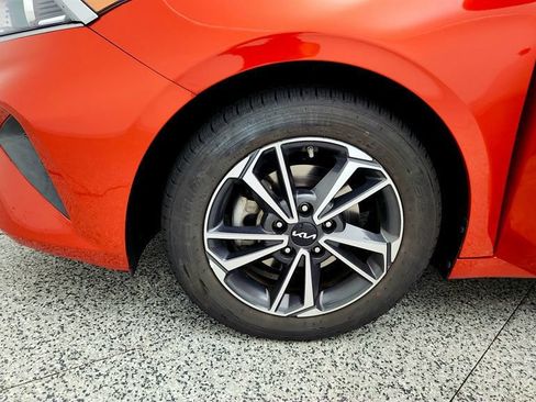 Used 2023 Kia Forte LXS FWD image 9