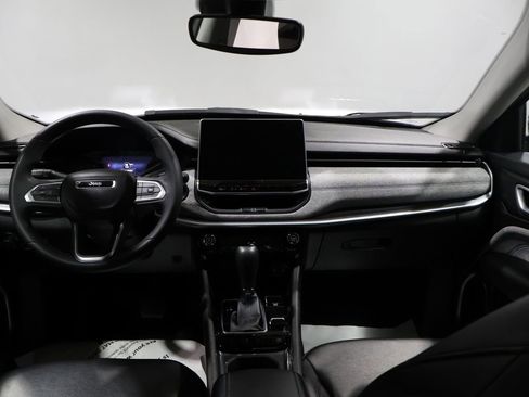 Used 2022 Jeep Compass Latitude image 17