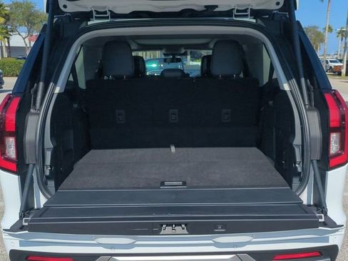 New 2026 Ford Expedition Max Platinum image 13