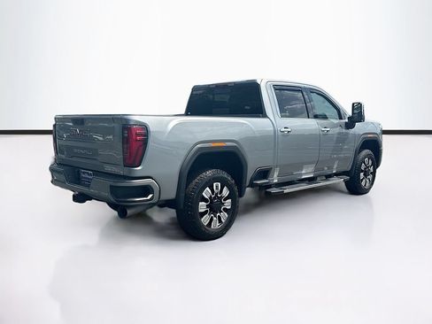 Used 2025 GMC Sierra 2500 Denali w/ Denali Reserve Package AWD/4WD image 7