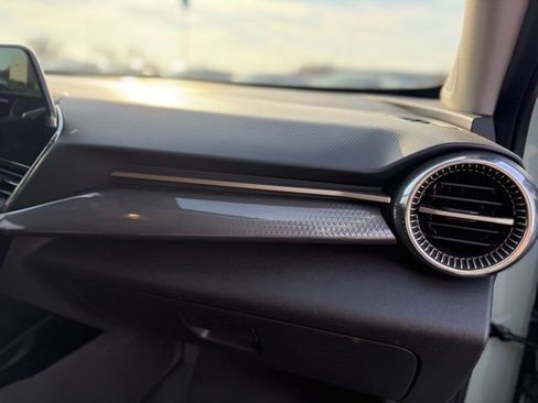 Used 2025 Chevrolet Trax ACTIV w/ Driver Confidence Package image 17