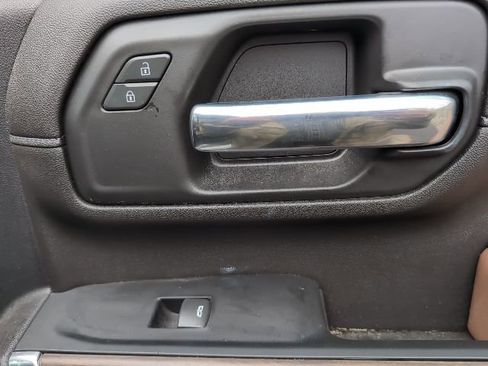 Used 2023 Chevrolet Silverado 2500 High Country image 28