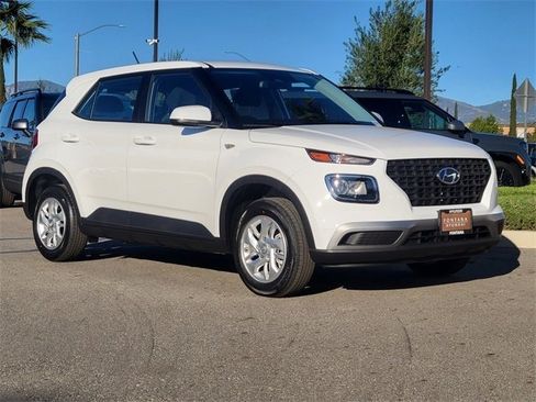 New 2026 Hyundai Venue SE image 25
