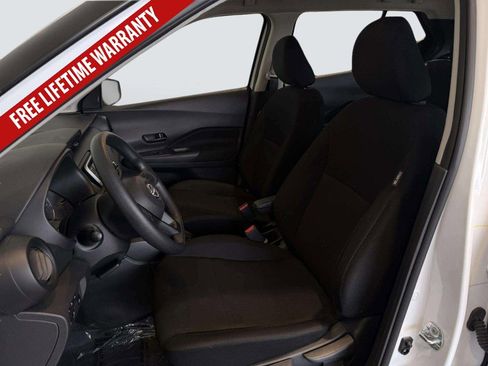 Used 2025 Nissan Kicks Play S FWD image 28