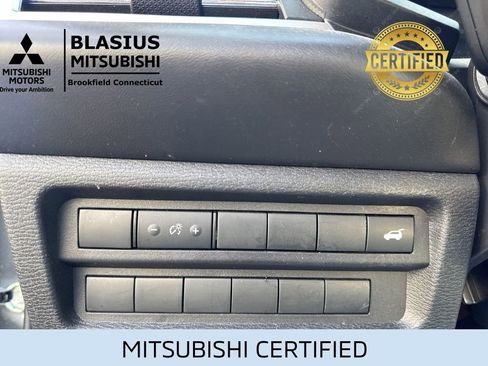 Used 2024 Mitsubishi Outlander SE FWD image 24