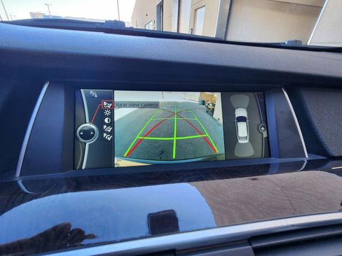 Used 2011 BMW 550i image 42