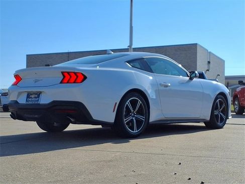 Used 2024 Ford Mustang Premium image 4