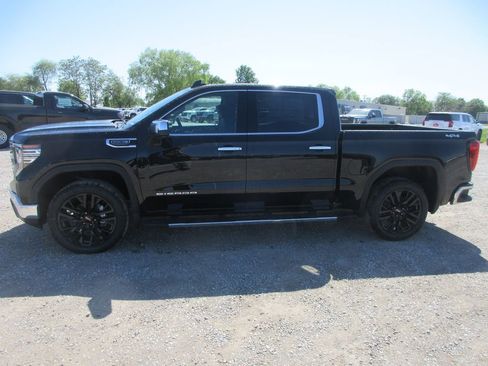 New 2026 GMC Sierra 1500 SLT w/ SLT Premium Package AWD/4WD image 9