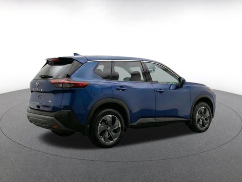Used 2025 Nissan Rogue SV AWD/4WD image 8