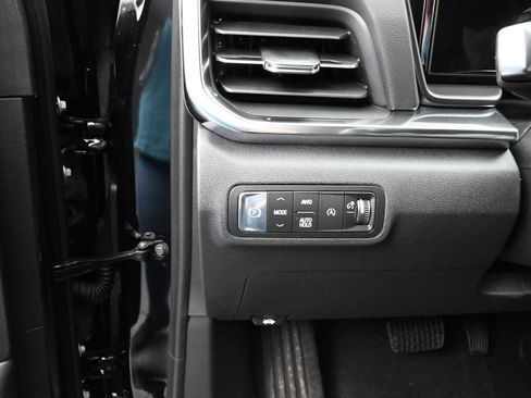 Used 2026 GMC Terrain Elevation w/ Elevation Premium Package AWD/4WD image 14