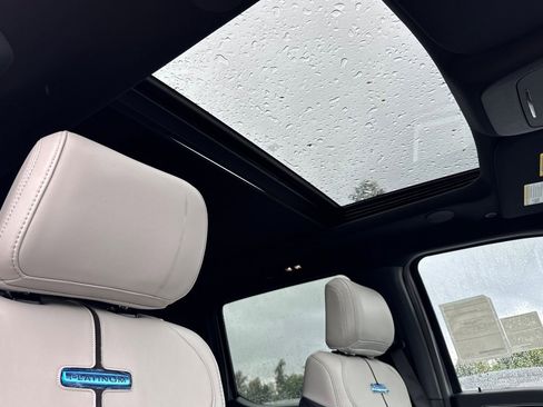 New 2025 Ford F150 Lightning Platinum image 15